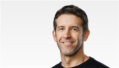 John Ternus Joħroġ bħala l-Ewwel Konkorrent Biex Jirnexxi Tim Cook Fl-Apple